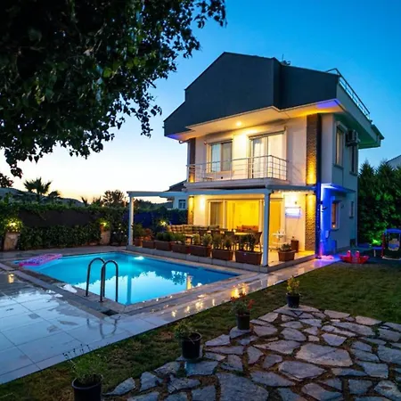 Oludeniz 3 Bedroom - 8904 Vila *