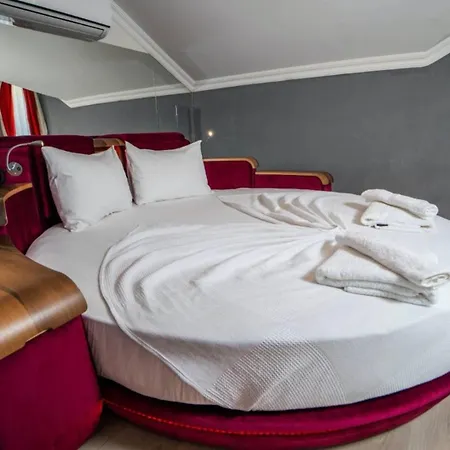 Oludeniz 3 Bedroom - 8904 Villa Fethiye